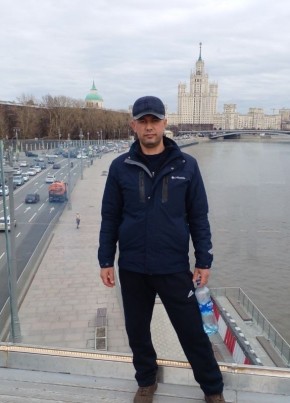 Миша из Солнцево 42 года