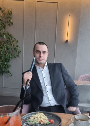 Андрей из Камышина 32 года