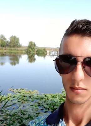 Yannis, 34, Република България, Русе