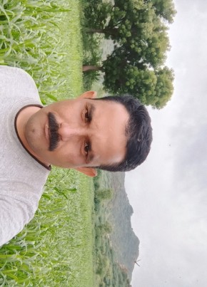 Gajendra Shekhaw, 38, India, Bagdogra