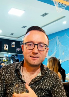 Xhulio30, 35, Albania, Tirana