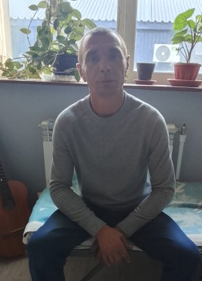 Роман из Новосибирска 44 года