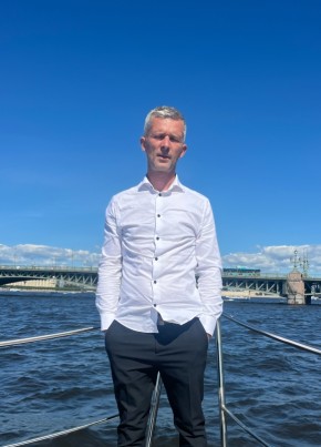 Роман из Санкт-Петербурга 42 года