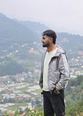 Kshitij Lamiclll из Kathmandu 18 лет