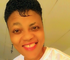 Marthe Valérie, 40, Yaounde