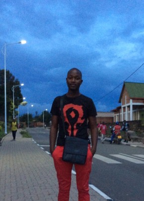 gratien  magorane, 27, Republika y’u Rwanda, Gisenyi