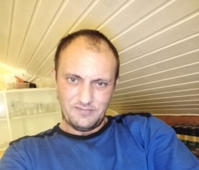 Igori Lala, 38, Eisenberg (Thuringia)