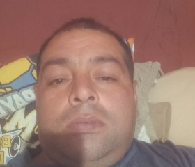 Juan Carlos, 40, Fontana