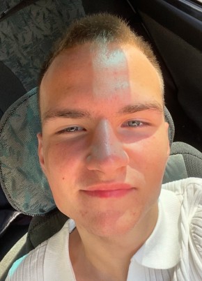 Даниил из Ижевска 21 год