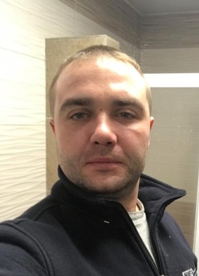 Роман, 37, Россия, Ярославль