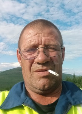 Иван из Бодайбо 47 лет