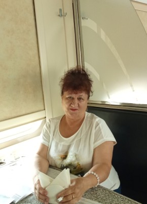 Алена из Боровичи 64 года