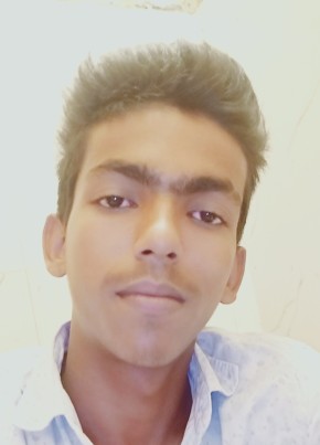 Lokesh mathur, 21, India, Delhi