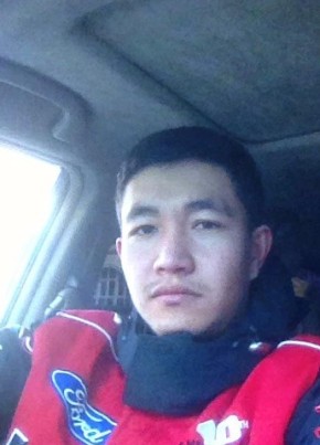 Азатбек, 33, Кыргыз Республикасы, Бишкек