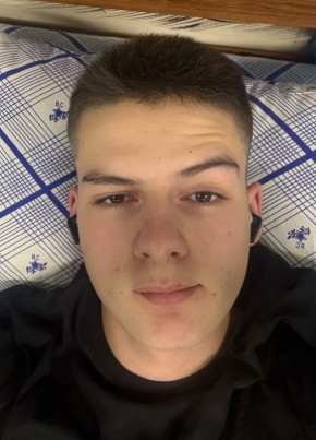 Сергей из Дивное 19 лет