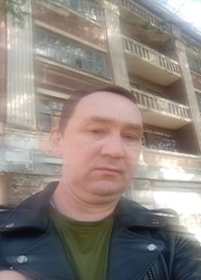 Олег из Екатеринбурга 52 года