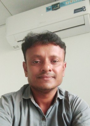 Kaumesh Desai, 43, India, Sādri