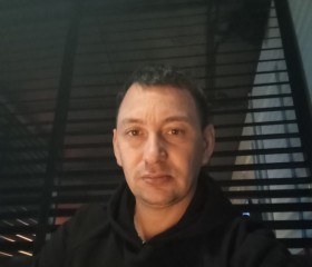 Sergey, 39, Chernyanka