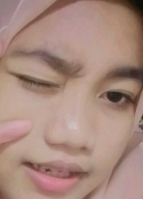 Novita, 22, Indonesia, Kualatungkal