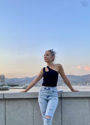 Юлия, 39, Россия, Анапа