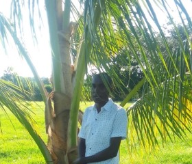 Peter, 35 лет, Nairobi