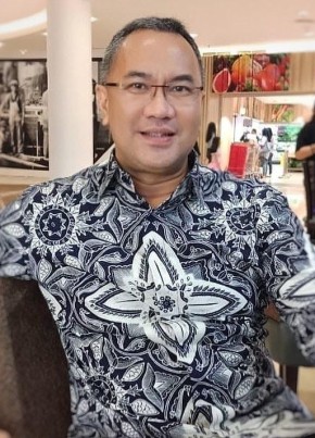 Zhen Huáng, 57, United States of America, Santa Clara