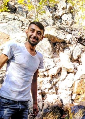 Osman, 27, Türkiye Cumhuriyeti, Batıkaraağaç
