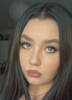 Арина, 21, Россия, Москва