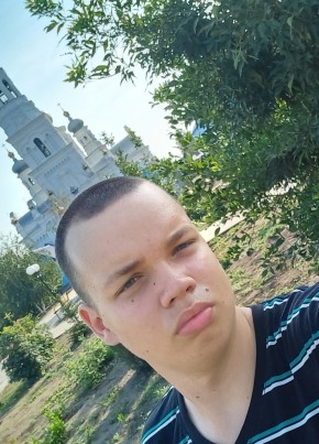 Анатолий, 21, Россия, Сорочинск