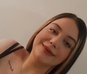 Elina, 20, Tehran