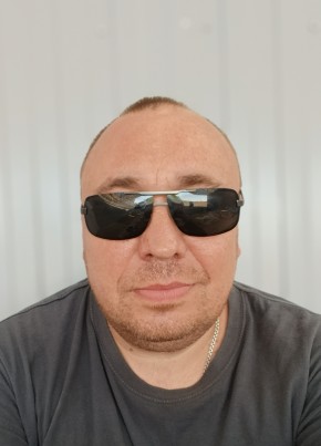 Ваня из Елабуги 48 лет