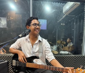 josh, 20, Kampung Ayer Keroh