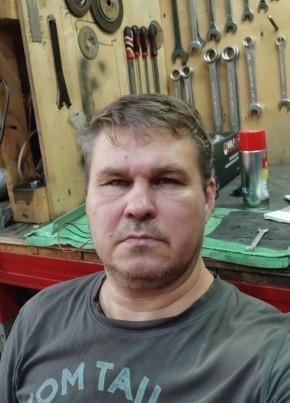 Александр из Москвы 52 года