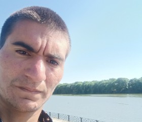 Ezequiel, 32, Buenos Aires