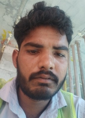 Vijaykumar из دبي 18 лет