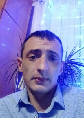 Роман из Москвы 35 лет