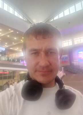 Саша из Соснового Бора 40 лет