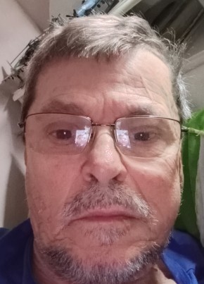 Carlos из Vitória 67 лет