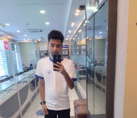 Roshan, 19, Shiliguri