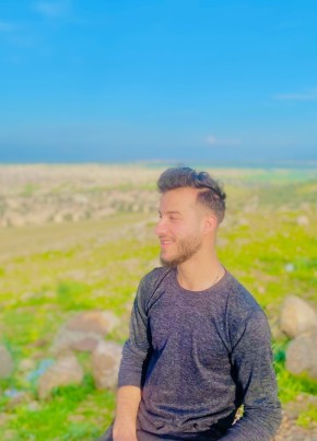 Yusef из Regina 20 лет