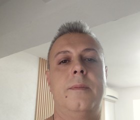 Deni, 47, Skopje