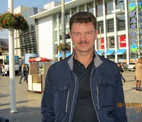 Олег, 55 лет, Дніпро