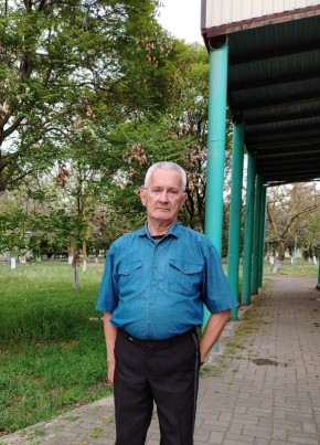 Андрей из Новочеркасска 64 года