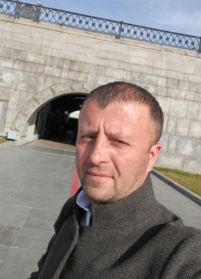 Денис Кулагин из Новосибирска 43 года