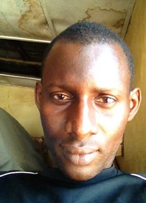 lamincham, 38, Republic of The Gambia, Sukuta