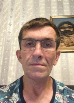 Евгений из Омска 45 лет