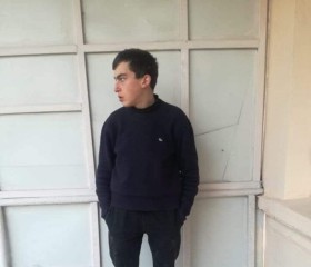 Rati Lagadze, 21, Kutaisi