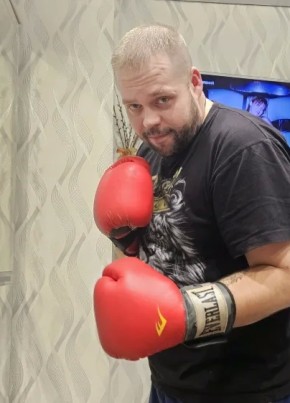 Денис Вадимович из Усть-Илимска 34 года