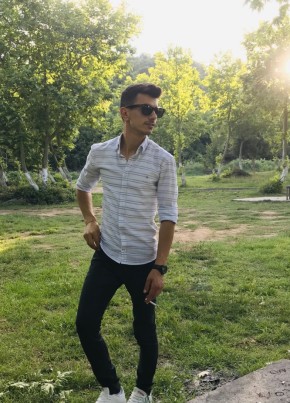 berke, 29, Türkiye Cumhuriyeti, Biga