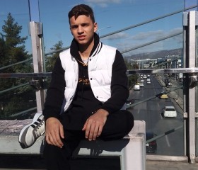 Anton, 19, Irakleion